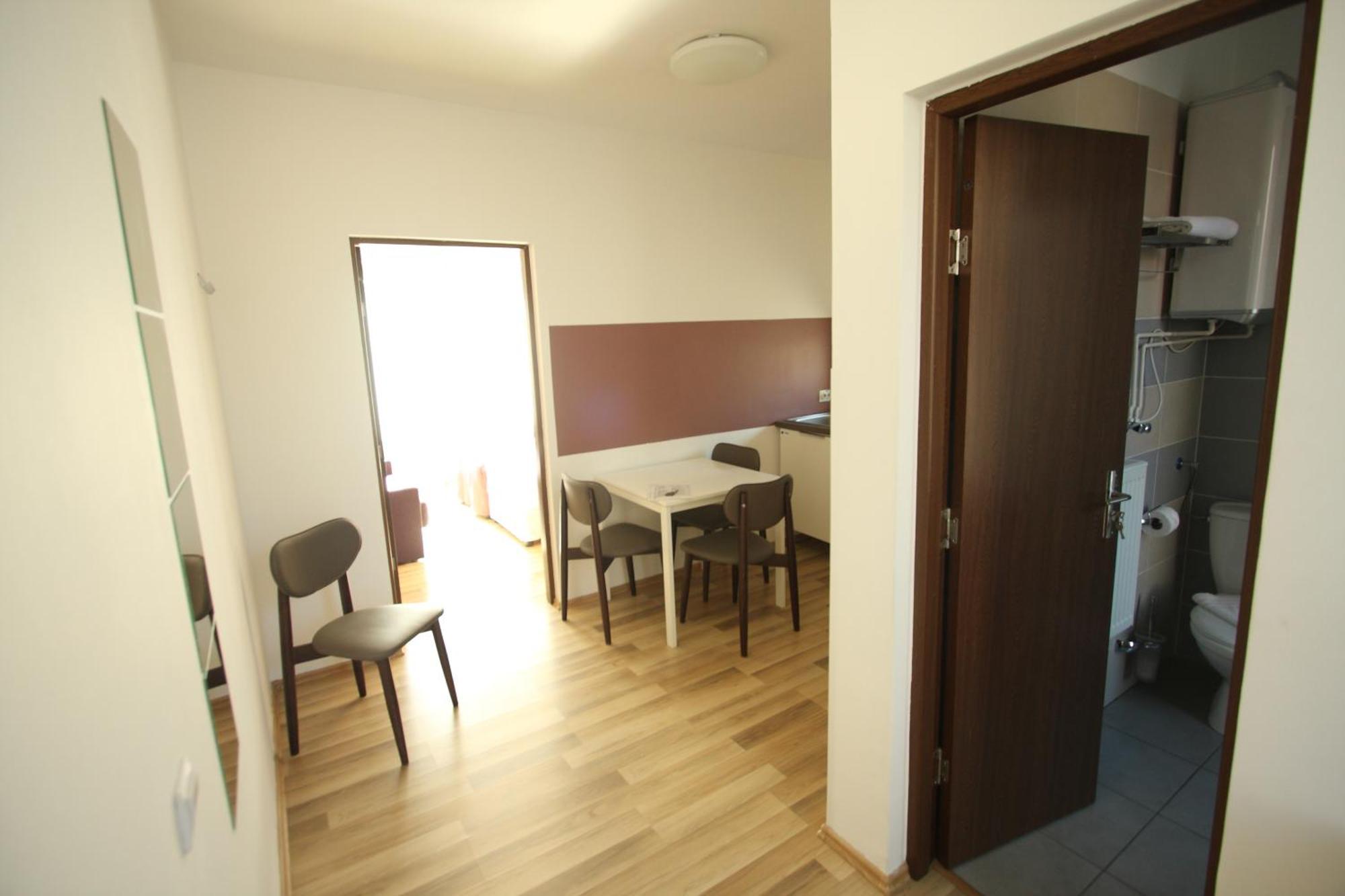 Studio Apartcity Brasov Ngoại thất bức ảnh