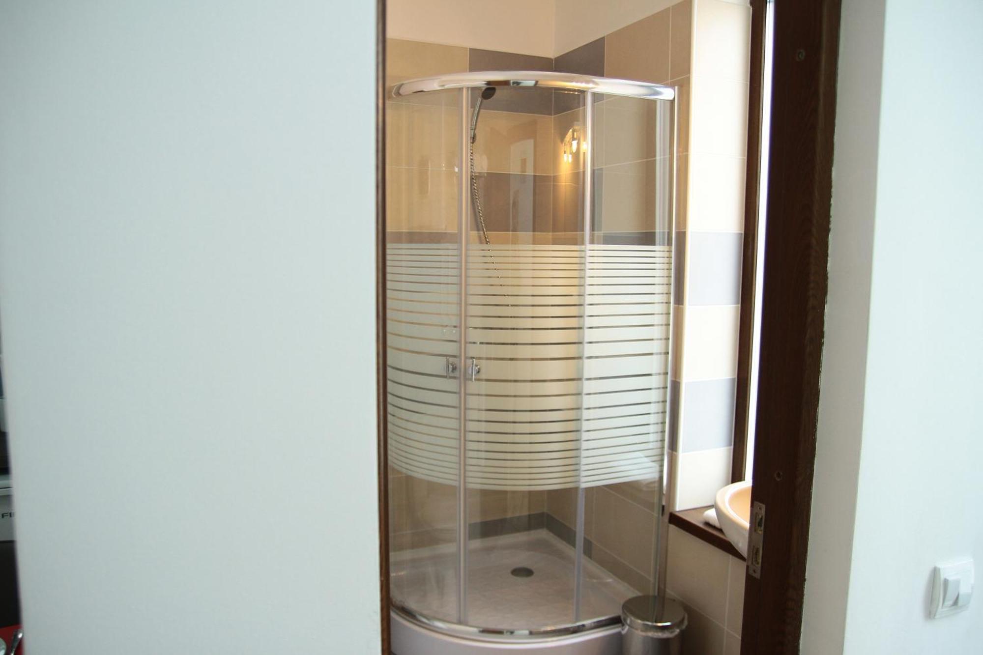 Studio Apartcity Brasov Phòng bức ảnh